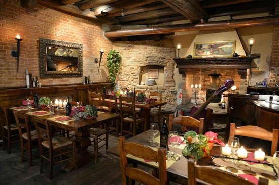 Taverna Al Remer Restaurant, Italian