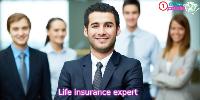 Life insurance expert relationship with customers